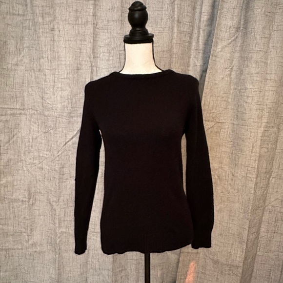 Loft Sweater - Picture 2 of 4